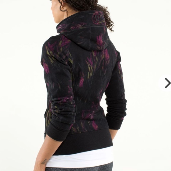 Lululemon Full Zip Scuba Hoodie With Stretch Size 8 Midnight Iris Black Floral - Picture 8 of 8